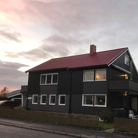 Villa Andalsnes Exterior photo