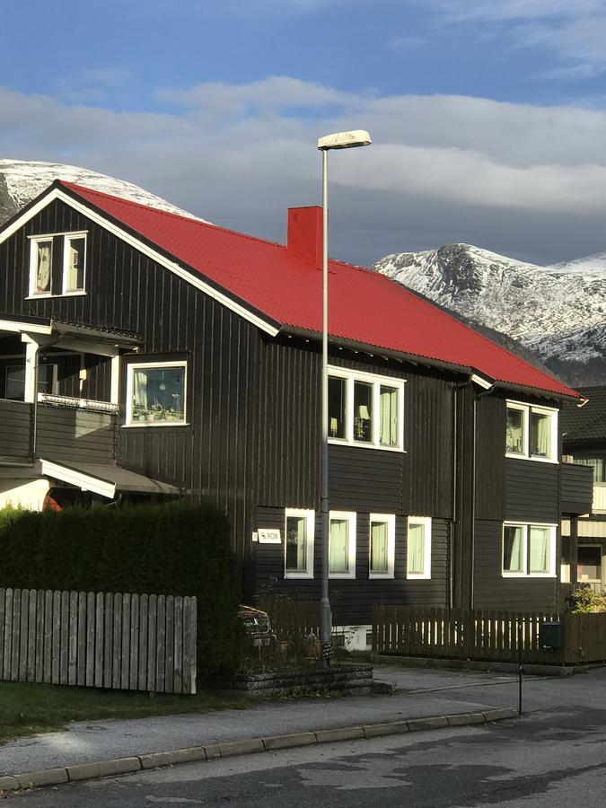 Villa Andalsnes Exterior photo